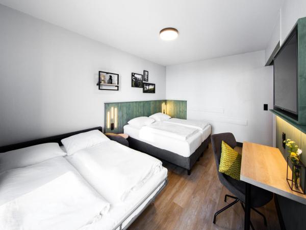 fjord hotel berlin : photo 7 de la chambre chambre familiale