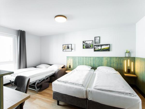 fjord hotel berlin : photo 5 de la chambre chambre familiale