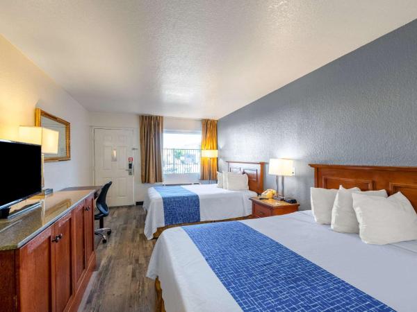 Econo Lodge Phoenix North I-17 : photo 3 de la chambre chambre 2 lits queen-size - non-fumeurs
