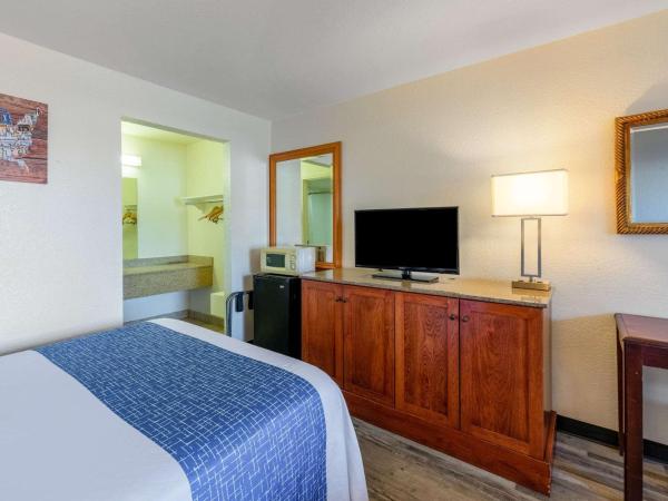 Econo Lodge Phoenix North I-17 : photo 4 de la chambre chambre 2 lits queen-size - non-fumeurs