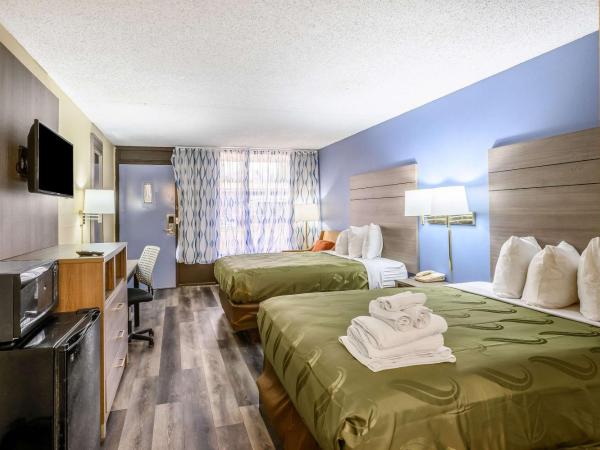 Quality Inn New Orleans I-10 East : photo 1 de la chambre chambre double avec 2 lits doubles - non-fumeurs