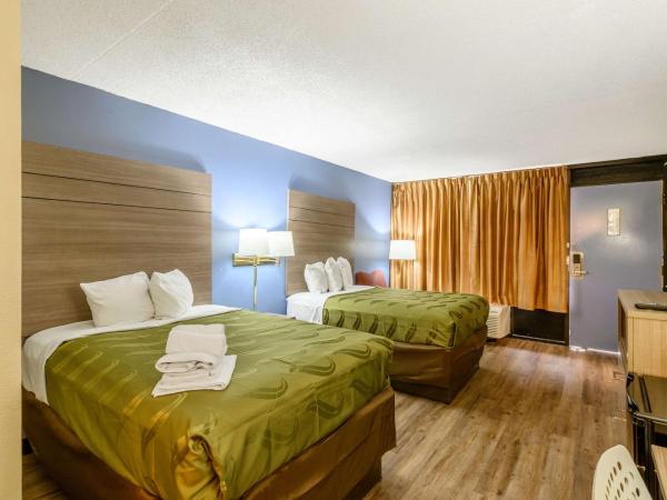 Quality Inn New Orleans I-10 East : photo 5 de la chambre suite avec 2 lits doubles - non-fumeurs