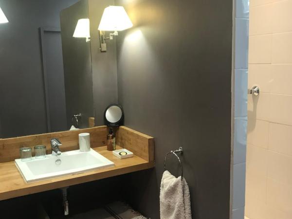 Les Chambres de l'Abbaye : photo 6 de la chambre chambre double ninon - rez-de-chaussée