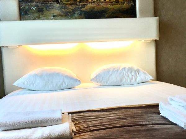 Hotel Mosaic City Centre : photo 10 de la chambre chambre double deluxe avec balcon