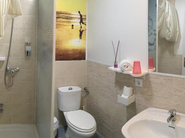 Hotel Alquimia Cadiz : photo 3 de la chambre chambre simple Économique avec salle de bains privative