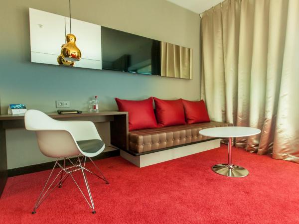 Airport Hotel Basel - Convenient & Friendly : photo 2 de la chambre chambre familiale