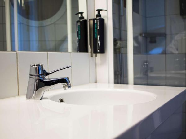 Best Western Eurostop Orebro : photo 10 de la chambre suite lit queen-size avec balcon - non-fumeurs