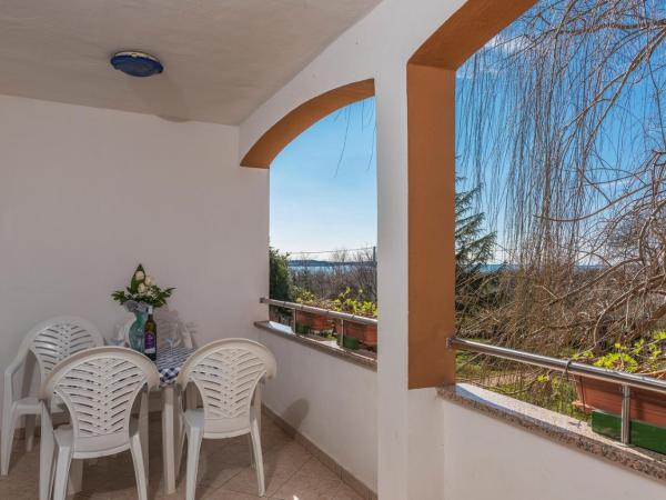 Apartments Ulika : photo 4 de la chambre appartement avec balcon