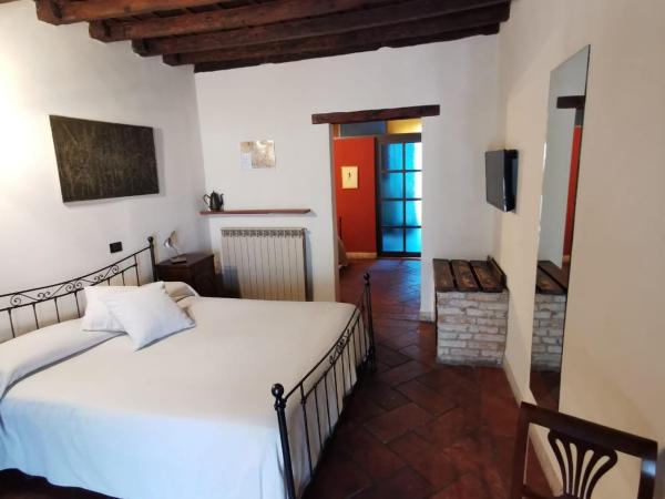 Angolo Del Poeta : photo 1 de la chambre chambre triple