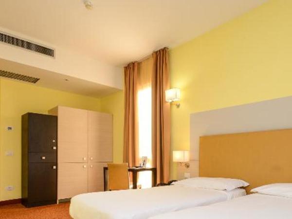 Regal Residence : photo 1 de la chambre room #2673910