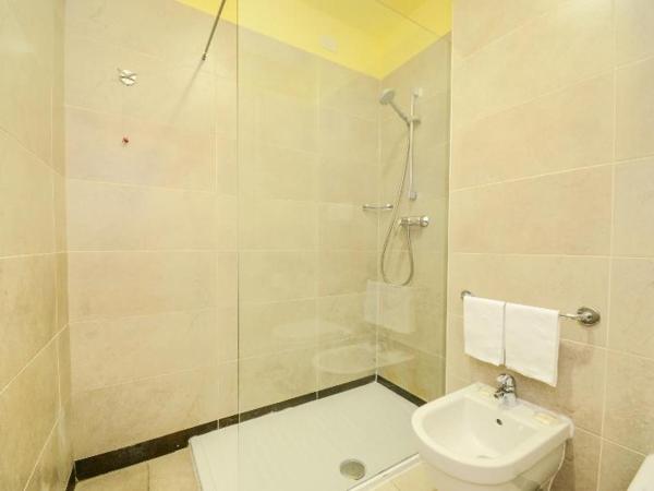 Regal Residence : photo 3 de la chambre room #2673911