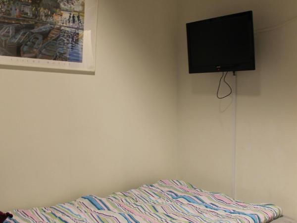 City Lodge Stockholm : photo 5 de la chambre chambre simple avec salle de bains commune