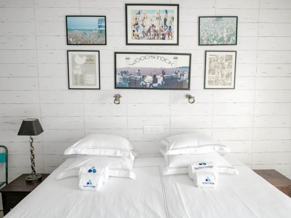 Surfers Lodge Peniche : photo 6 de la chambre chambre double ou lits jumeaux