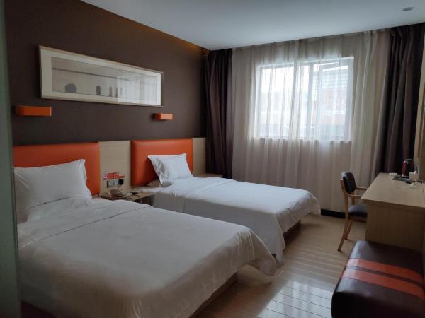 7Days Premium Shenzhen Dalang Commercial Center Branch : photo 1 de la chambre chambre lits jumeaux supérieure