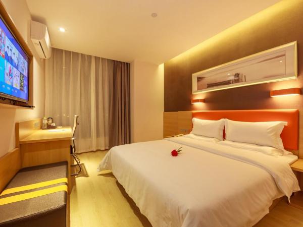 7Days Premium Chengdu East Railway Station Subway Station Branch : photo 7 de la chambre chambre lit king-size supérieure 