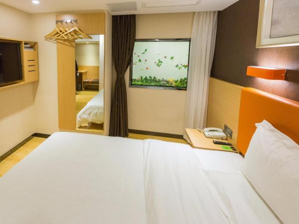 7Days Premium Chongqing Jiangbei International Airport Lushan Light Rail Station Branch : photo 5 de la chambre  chambre double