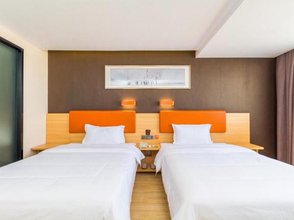 7 Days Premium Sanya Bay Haiyue Plaza Foreign Trade Road Food Street Branch : photo 2 de la chambre chambre lits jumeaux supérieure