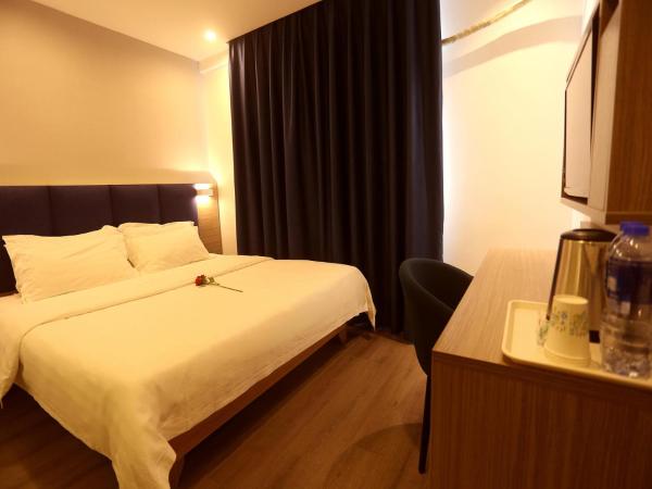 7Days Premium Shenzhen High Speed Rail North Station Minzhi Branch : photo 3 de la chambre chambre supérieure lit queen-size