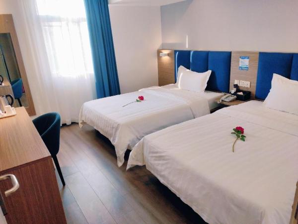 7Days Premium Shenzhen High Speed Rail North Station Minzhi Branch : photo 10 de la chambre chambre lits jumeaux supérieure
