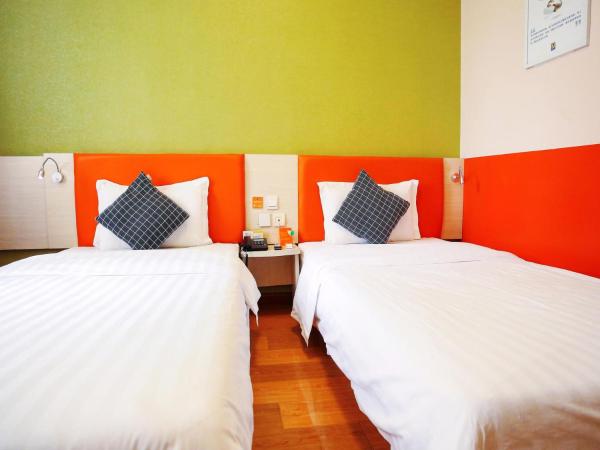 7Days Inn Beijing Changying Subway Station : photo 3 de la chambre chambre affaires lits jumeaux