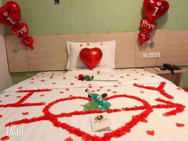 7Days Inn Beijing Sihui East Metro Station No.1 : photo 2 de la chambre chambre supérieure lit queen-size
