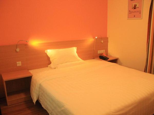 7Days Inn Dongguan Guanhui City Rail Dalang Town Station Branch : photo 3 de la chambre comfortable queen room