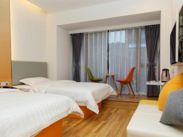 7Days Inn Chongqing Banan Yudong Pedestrian Street Duhuili Branch : photo 3 de la chambre chambre affaires lits jumeaux