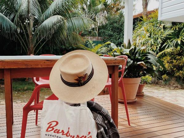 Barbara's Guesthouse : photo 5 de la chambre chambre lit queen-size avec salle de bains privative