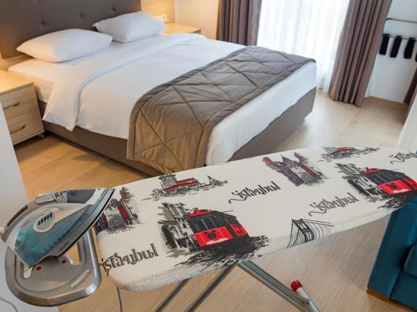 The Room Hotel & Apartments : photo 4 de la chambre studio avec balcon