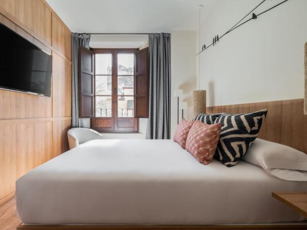 Toc Hostel Granada : photo 7 de la chambre chambre double avec salle de bains privative