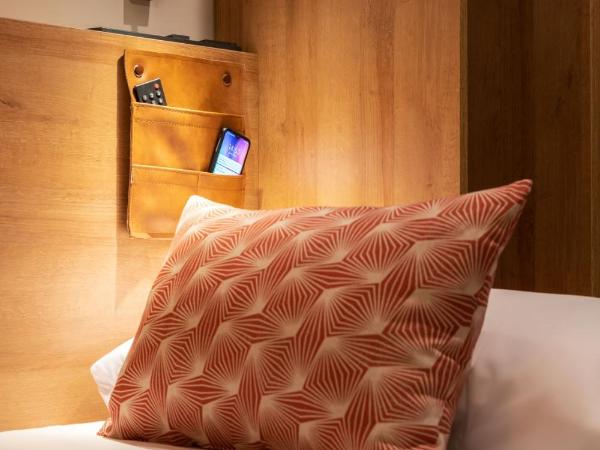 Toc Hostel Granada : photo 3 de la chambre chambre simple avec salle de bains privative