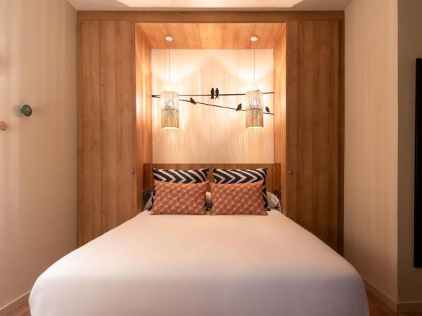Toc Hostel Granada : photo 4 de la chambre chambre double avec salle de bains privative