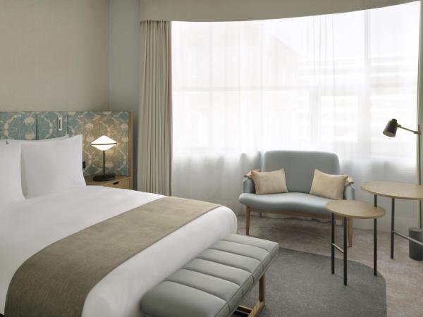 Mövenpick Hotel The Hague : photo 1 de la chambre chambre lit queen-size