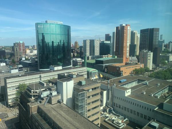 The James Rotterdam : photo 7 de la chambre suite junior - vue sur ville