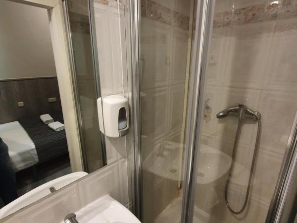 CH Plaza D'Ort Rooms IV : photo 3 de la chambre chambre double