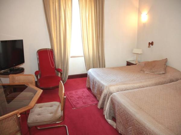 Cit'Hotel Marie Stuart : photo 3 de la chambre chambre lits jumeaux