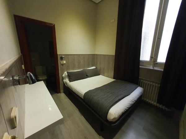 CH Plaza D'Ort Rooms IV : photo 1 de la chambre chambre double