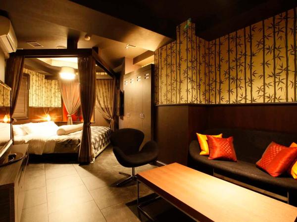Hotel VARKIN : photo 6 de la chambre chambre lit king-size