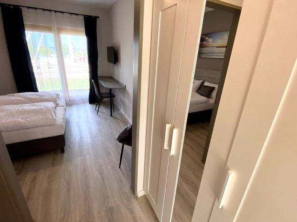 Holiday Hotel Siófok : photo 6 de la chambre chambre double ou lits jumeaux avec vue
