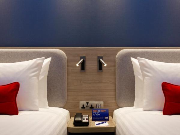 Holiday Inn Express Royal Docks, an IHG Hotel : photo 2 de la chambre chambre double ou lits jumeaux standard