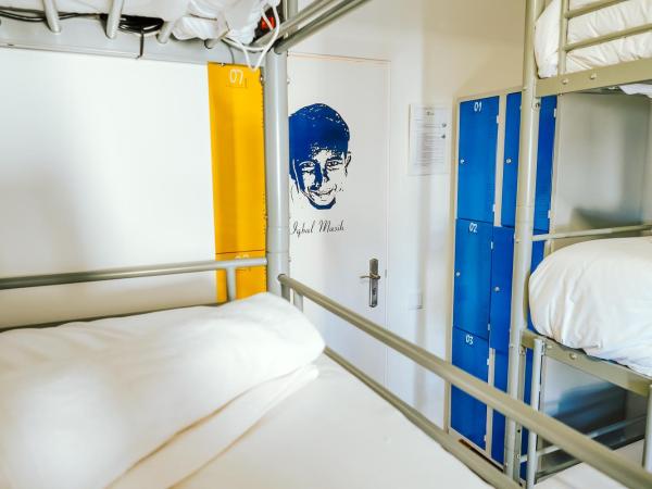 Help Yourself Hostels - Restelo : photo 6 de la chambre lit superposé dans dortoir mixte
