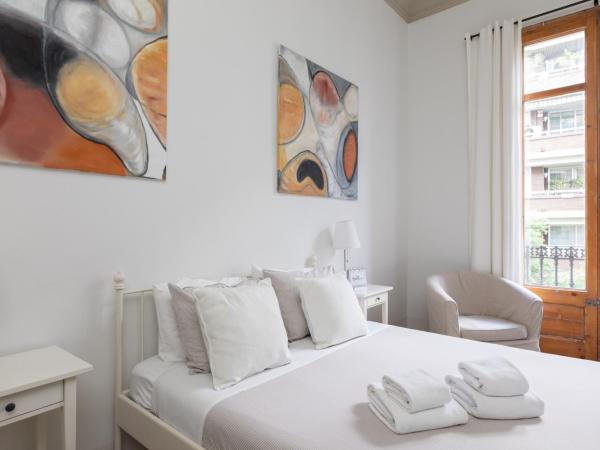 CasaNova Guest House : photo 4 de la chambre chambre triple avec balcon