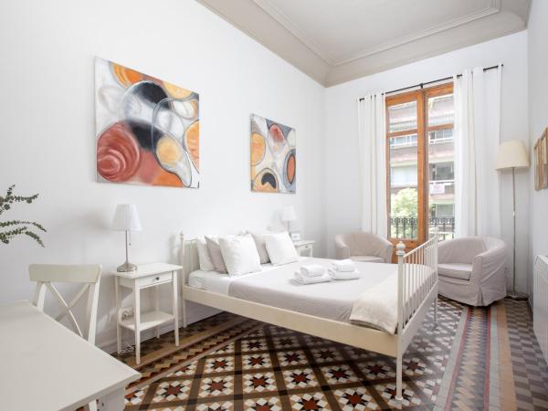 CasaNova Guest House : photo 6 de la chambre chambre triple avec balcon