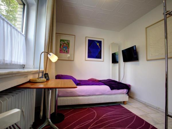 Air Boardinghouse Tulip Stockum, zu Fuß - 3 Minuten zur Messe : photo 1 de la chambre appartement 3 chambres