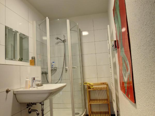 Air Boardinghouse Tulip Stockum, zu Fuß - 3 Minuten zur Messe : photo 4 de la chambre appartement 2 chambres