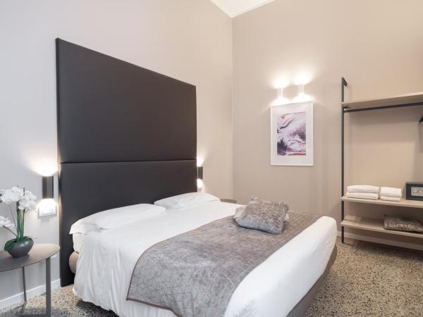 Hotel Palazzo Martinelli Dolfin : photo 1 de la chambre chambre double standard - vue sur canal