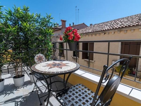 Grifoni Boutique Hotel : photo 4 de la chambre chambre double deluxe avec balcon