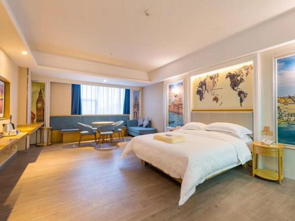 Kyriad Hotel Dongguan Dalingshan South Road : photo 1 de la chambre chambre lit king-size avec vue