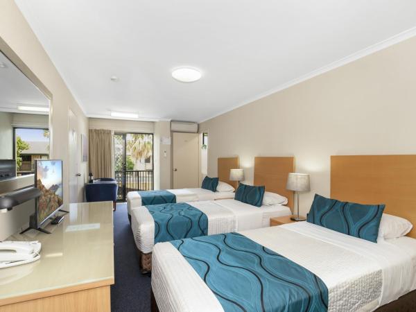 Best Western Airport 85 Motel : photo 3 de la chambre chambre standard avec 3 lits simples