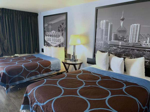 Super 8 by Wyndham Las Vegas North Strip/Fremont St. Area : photo 2 de la chambre chambre 2 lits queen-size - non-fumeurs